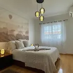 The Luna - 2 Bedroom Private Apartment *