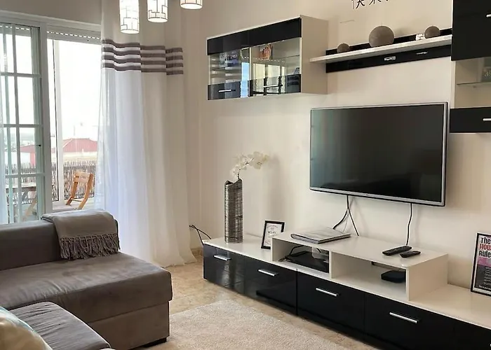 The Luna - 2 Bedroom Private 公寓 法鲁区