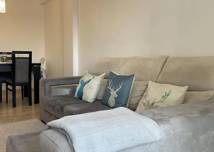 The Luna - 2 Bedroom Private 法鲁区